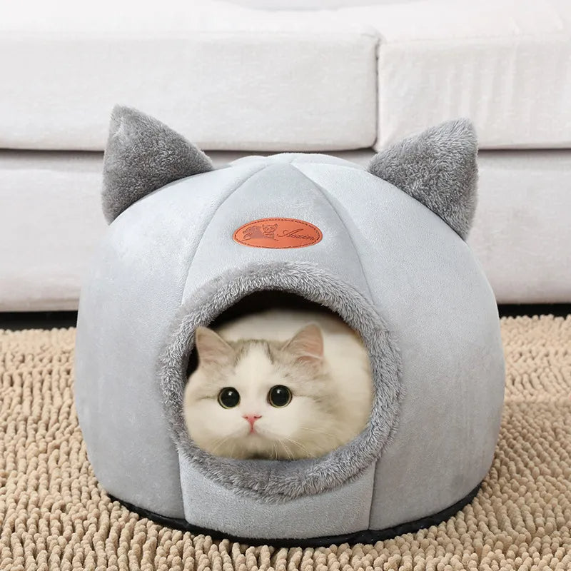 Little Winter Cat Bed Basket Cave